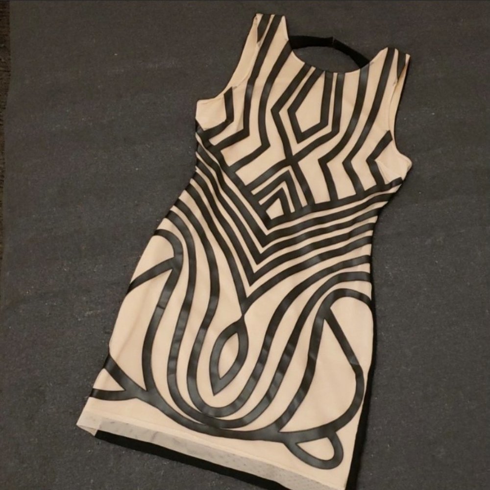 Adelyn Rae Gorgeous Mini Dress Tan & Black Sz Sm